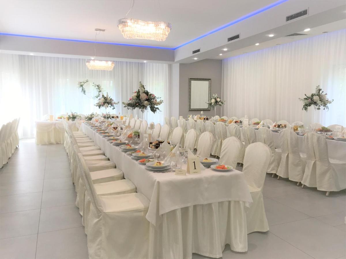 Hotel Eljot Сельпя-Велька Экстерьер фото